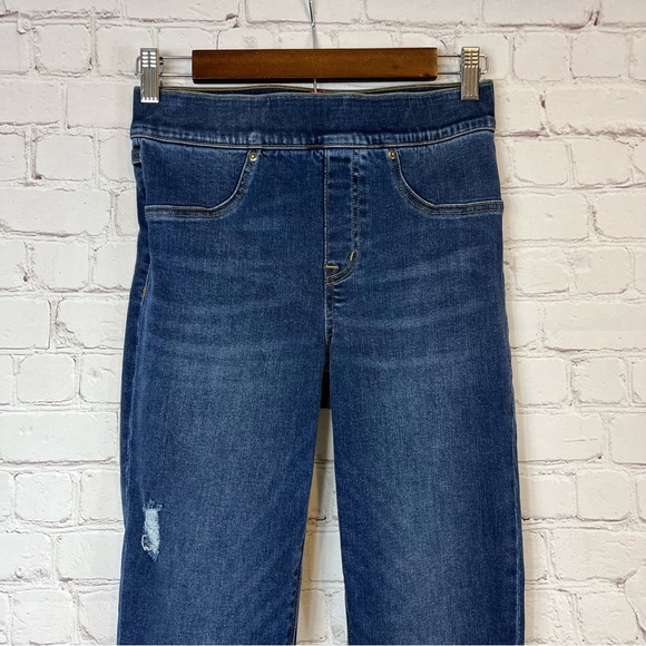Spanx Distressed Ankle Skinny Jeans, Medium Wash size small - Picture 2 of 11